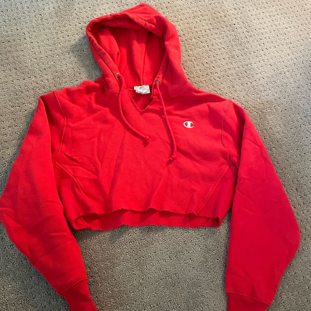 red cropped champion hoodie